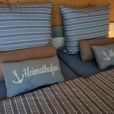Am Haff, Vierbeiner Sind Bei Uns Herzlich Willkommen Altwarp